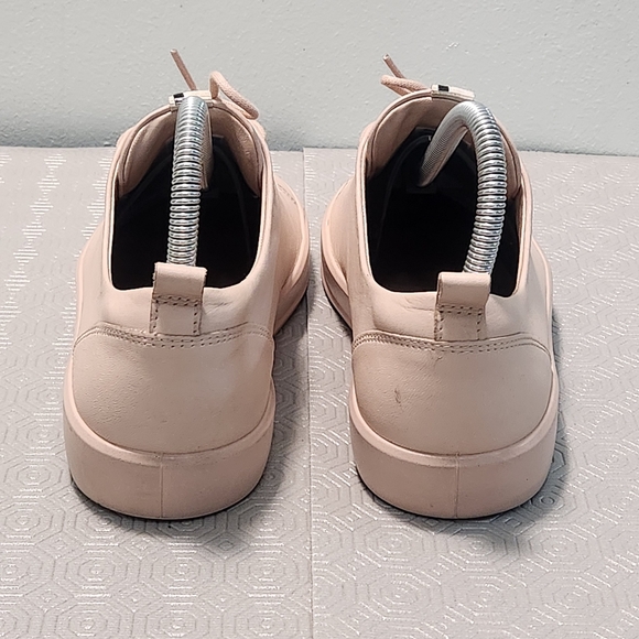 ECCO Soft8W Comfort Sneakers Women's Size 6 Pink Leather LaceUp Shoes Monochrome - Picture 6 of 13